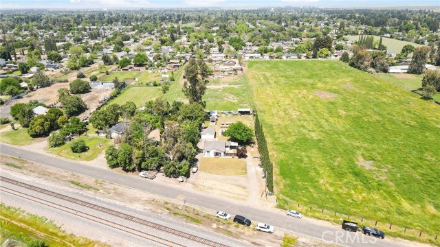 Detail Gallery Image 37 of 37 For 1905 E Santa Fe Dr, Merced,  CA 95340 - 2 Beds | 1 Baths