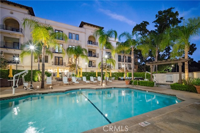 Detail Gallery Image 20 of 35 For 23500 Park Sorrento #D21,  Calabasas,  CA 91302 - 2 Beds | 3 Baths