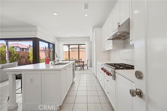 Detail Gallery Image 10 of 46 For 195 Plum Lily, Irvine,  CA 92618 - 3 Beds | 2/1 Baths