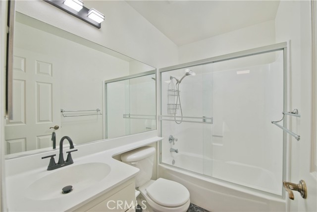 Detail Gallery Image 8 of 18 For 5700 Etiwanda Ave #259,  Tarzana,  CA 91356 - 2 Beds | 2 Baths