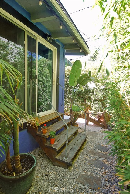 Detail Gallery Image 15 of 20 For 545 1st St #B,  Manhattan Beach,  CA 90266 - 1 Beds | 1 Baths