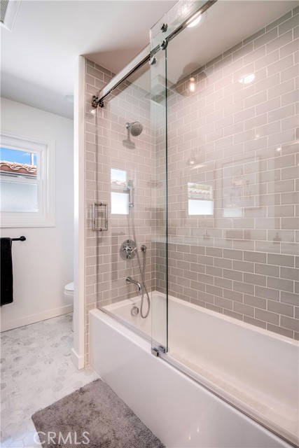 1720 Oak Avenue, Manhattan Beach, California 90266, 4 Bedrooms Bedrooms, ,4 BathroomsBathrooms,Residential,Sold,Oak,SB22020693