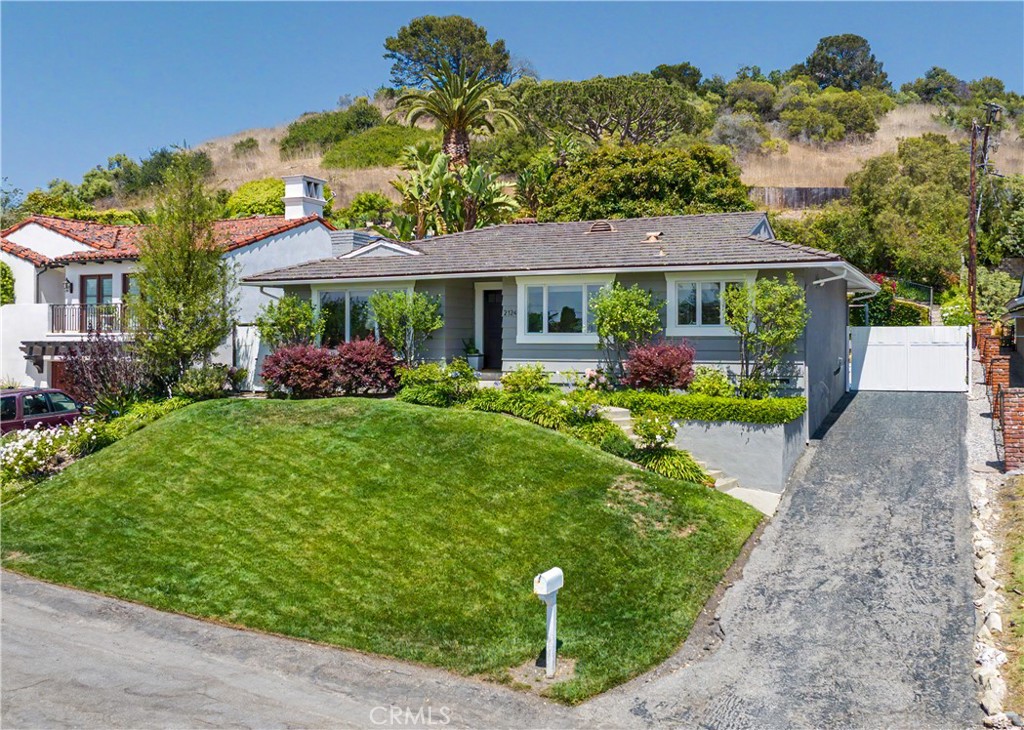 Picture of Palos Verdes Estates, CA 90274