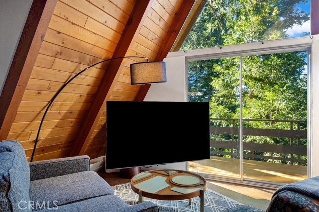 641 Buckingham, Lake Arrowhead, CA 92385