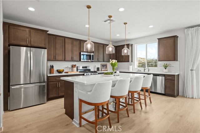 Detail Gallery Image 17 of 54 For 35320 Aubrey, Beaumont,  CA 92223 - 4 Beds | 3 Baths