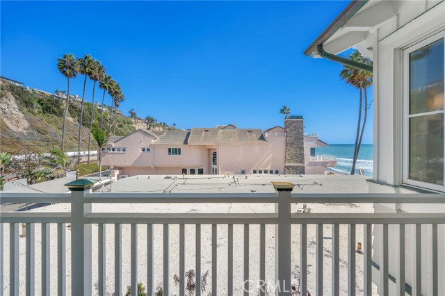 Detail Gallery Image 58 of 74 For 35167 Beach Road, Dana Point,  CA 92624 - 5 Beds | 4/1 Baths