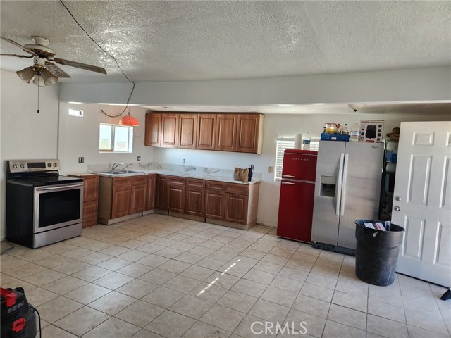 Detail Gallery Image 11 of 41 For 6328 Cactus Jack Ave, Twentynine Palms,  CA 92277 - 2 Beds | 1 Baths