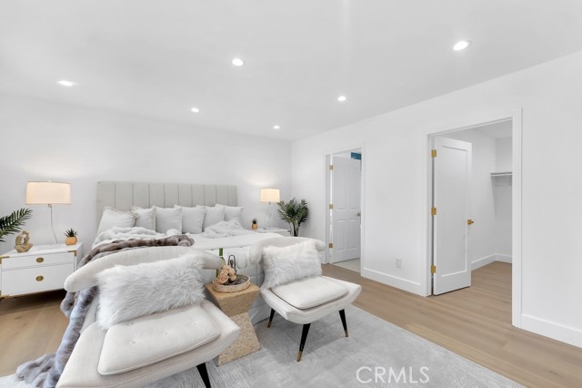 9500 Texhoma Avenue, Northridge CA: https://media.crmls.org/medias/2266b560-45a7-45c7-afd3-4a51a975fc24.jpg