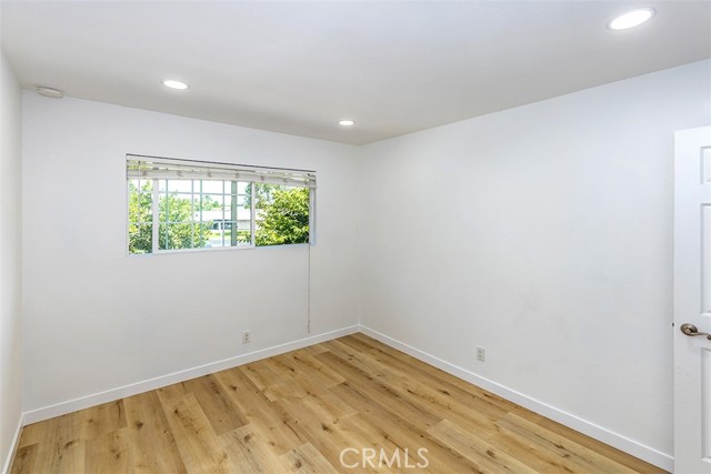 Image 16 of 46 For 5353 Barrett Circle