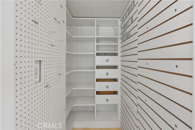 Detail Gallery Image 18 of 42 For 31665 via Cordoba, Temecula,  CA 92592 - 4 Beds | 3 Baths