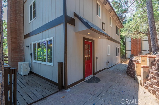 Detail Gallery Image 3 of 29 For 260 S Fairway Dr, Twin Peaks,  CA 92391 - 4 Beds | 3 Baths