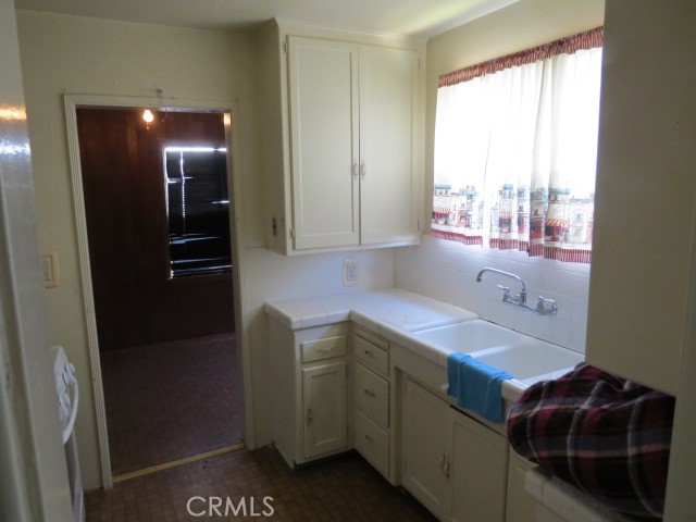 14866 Sutro Ave., Gardena CA: https://media.crmls.org/medias/226822cf-0306-4035-9f83-f781d1ab1c0a.jpg