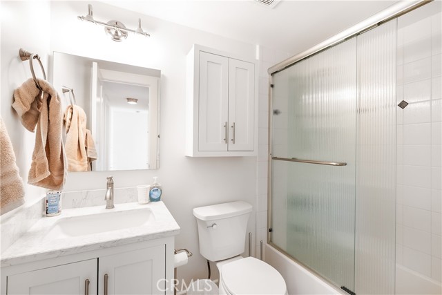 Image 22 of 28 For 40 Seabird Court 36