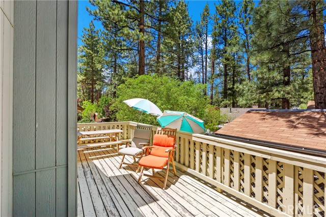 Detail Gallery Image 21 of 25 For 329 E Sherwood Bld, Big Bear City,  CA 92314 - 3 Beds | 2 Baths