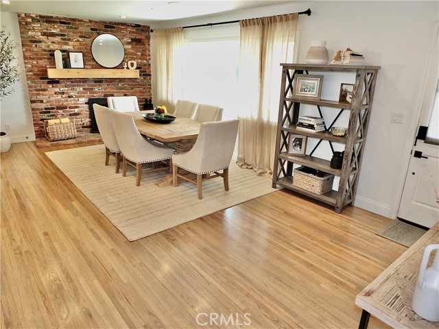 Detail Gallery Image 3 of 35 For 2443 Fordham, Costa Mesa,  CA 92626 - 4 Beds | 2/1 Baths