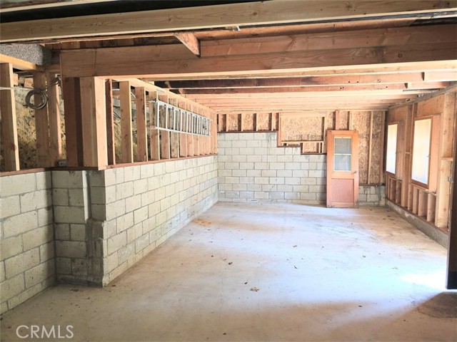 Detail Gallery Image 6 of 12 For 435 Blue Jay Canyon Rd, Blue Jay,  CA 92317 - 3 Beds | 1 Baths