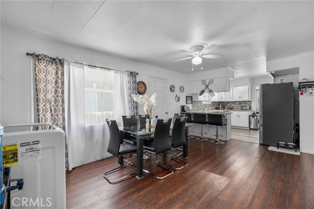 Detail Gallery Image 15 of 33 For 5800 Hamner #416,  Corona,  CA 91752 - 3 Beds | 3 Baths