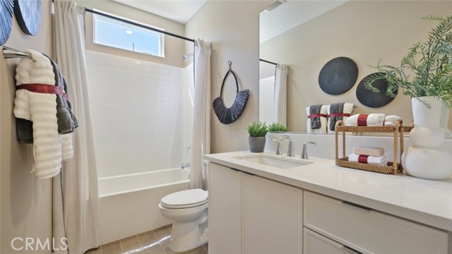 Detail Gallery Image 17 of 34 For 300 Junco, Irvine,  CA 92618 - 3 Beds | 3 Baths