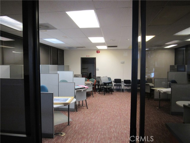 13875 Park Avenue, Victorville, California 92392, ,Commercial Lease,For Rent,13875 Park Avenue,CRHD25015666