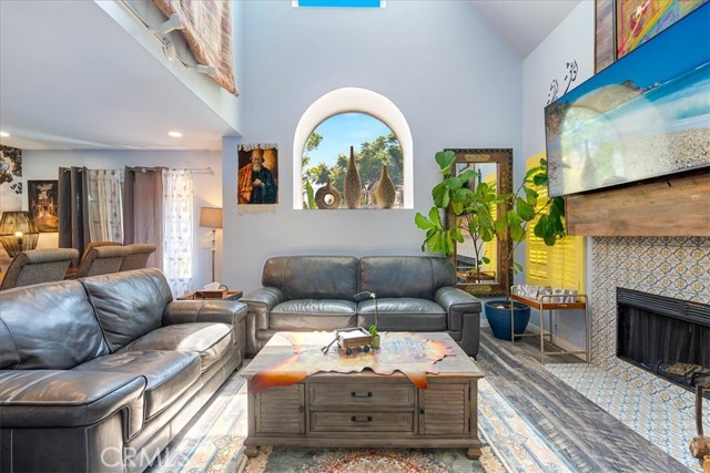 Detail Gallery Image 14 of 44 For 27766 Emerald #4,  Mission Viejo,  CA 92691 - 2 Beds | 2/1 Baths