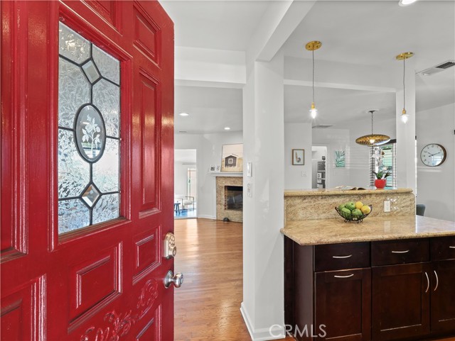 Detail Gallery Image 11 of 57 For 8110 Lesner Ave, Lake Balboa,  CA 91406 - 3 Beds | 2 Baths