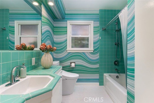 Detail Gallery Image 17 of 29 For 435 Paulette Pl, La Canada Flintridge,  CA 91011 - 3 Beds | 2 Baths