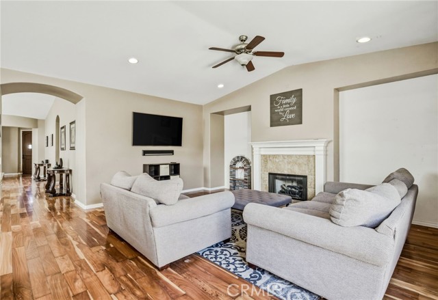 Detail Gallery Image 10 of 29 For 21736 Protea Ct, Wildomar,  CA 92595 - 4 Beds | 3 Baths