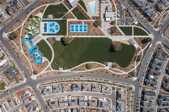 232 Junco, Irvine CA: https://media.crmls.org/medias/22705c7e-751e-4e17-8535-d29cf25d0360.jpg