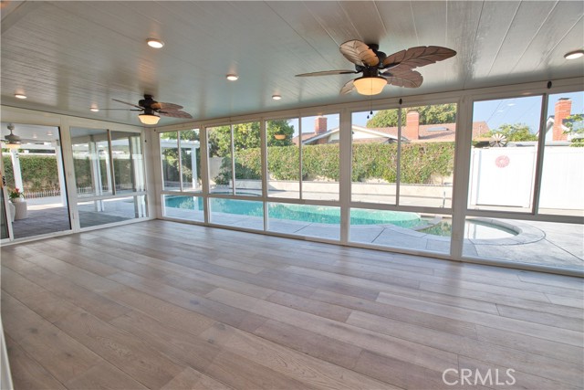 Detail Gallery Image 8 of 55 For 6091 Dundee Dr, Huntington Beach,  CA 92647 - 3 Beds | 2 Baths