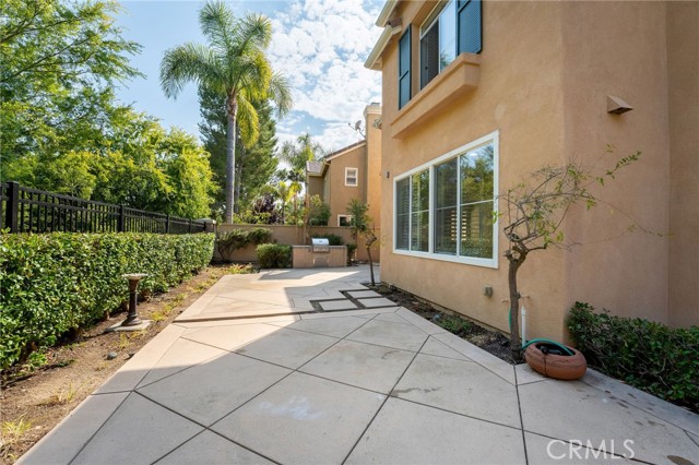 23 Belfort, Newport Coast CA: https://media.crmls.org/medias/227187d1-bd81-4438-8c4a-2007cf020c15.jpg