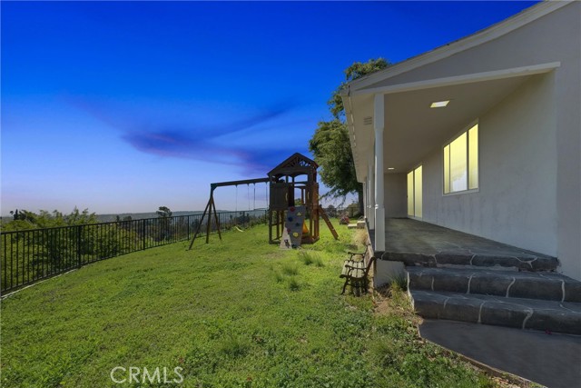918 Dorothea Road, La Habra Heights CA: https://media.crmls.org/medias/2272742c-c2e9-49ac-8ede-1d830febf27e.jpg