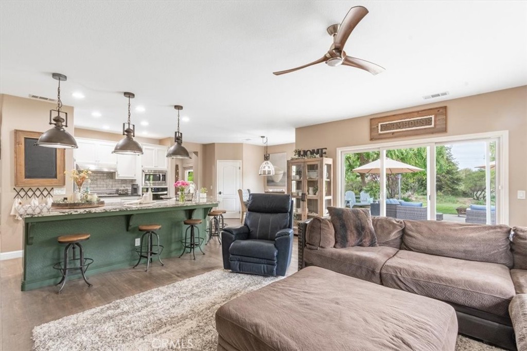 3065 Tierra Mesa