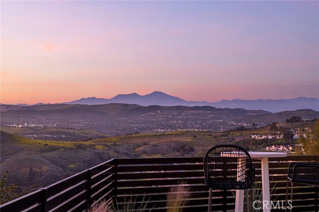 820 Calle Mendoza, San Clemente CA: https://media.crmls.org/medias/2272a8ef-9c67-43a0-a903-ae378a69495b.jpg