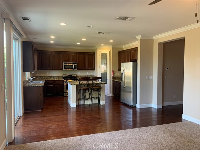 538 Burnt Ranch Way, Chico CA: https://media.crmls.org/medias/22733362-30dc-4e51-a6f7-b73d79c57028.jpg