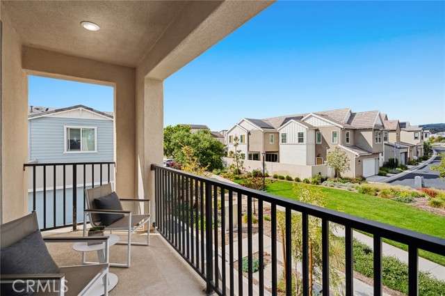 113 Bosal, Irvine CA: https://media.crmls.org/medias/22736a5e-ae40-46c3-aac3-b54c34fa030a.jpg