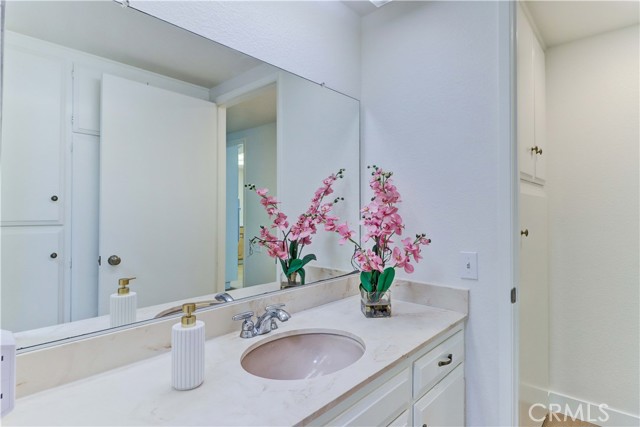 925 Ave Majorca, Laguna Woods CA: https://media.crmls.org/medias/22736aa6-8a95-4918-ae31-708a38a938d4.jpg