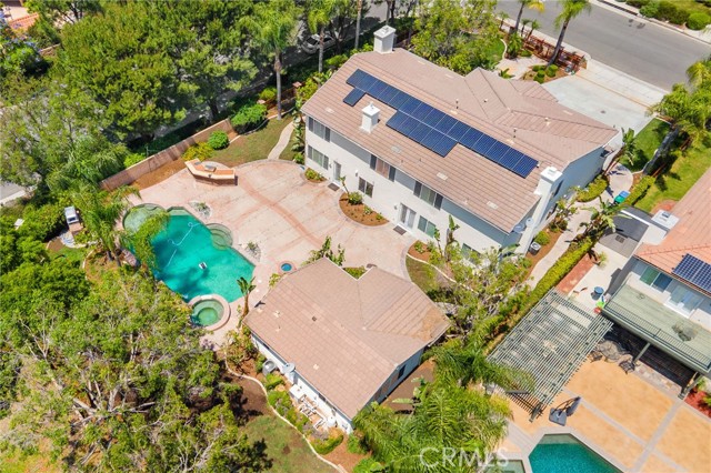 2394 Old Heritage Road, Riverside CA: https://media.crmls.org/medias/2273ba6e-0214-4856-b4e3-b821a61c660e.jpg