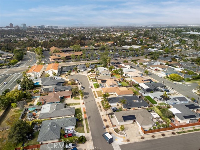 6017 Carnegie Street, San Diego CA: https://media.crmls.org/medias/22747c30-e979-498f-a525-5b55623403fc.jpg