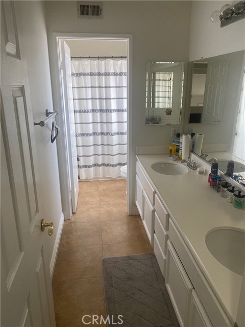 5031 Columbia Drive, Fontana CA: https://media.crmls.org/medias/2274a554-1049-40dd-8328-5f72a82255a5.jpg