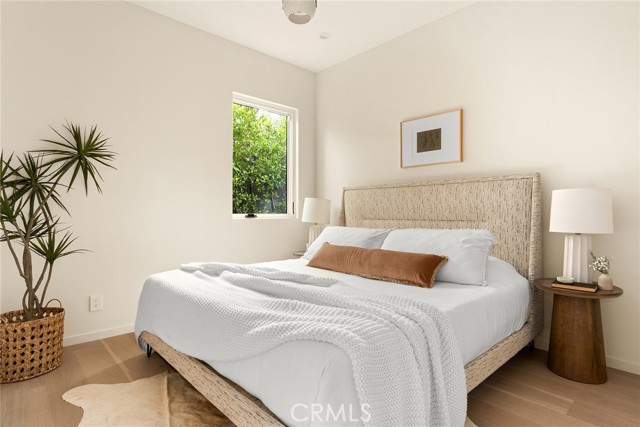 Detail Gallery Image 24 of 40 For 4935 Agnes Ave, Valley Village,  CA 91607 - 5 Beds | 3 Baths