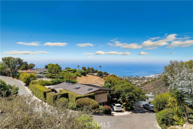 Detail Gallery Image 7 of 55 For 1969 San Remo Dr, Laguna Beach,  CA 92651 - 4 Beds | 3 Baths