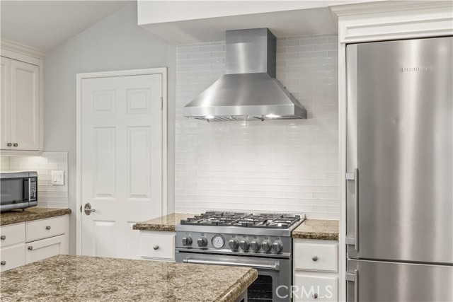 29 Hancock Street, Laguna Niguel CA: https://media.crmls.org/medias/227601c2-555d-413a-a31c-55e52a3f35b5.jpg
