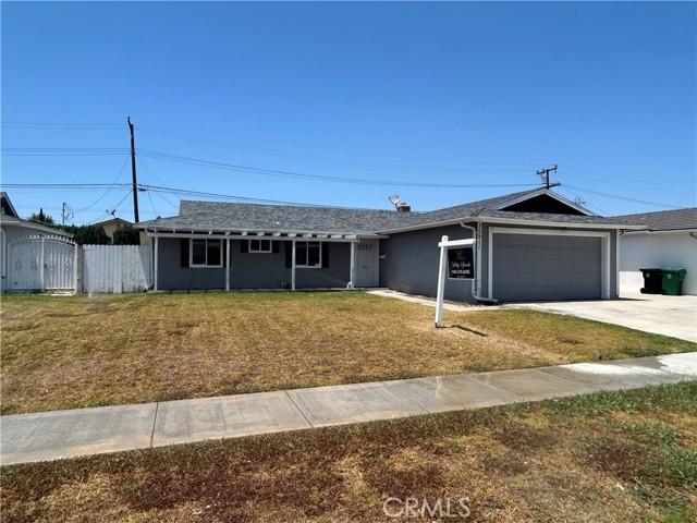 Detail Gallery Image 2 of 2 For 15911 Quartz St, Westminster,  CA 92683 - 4 Beds | 2 Baths