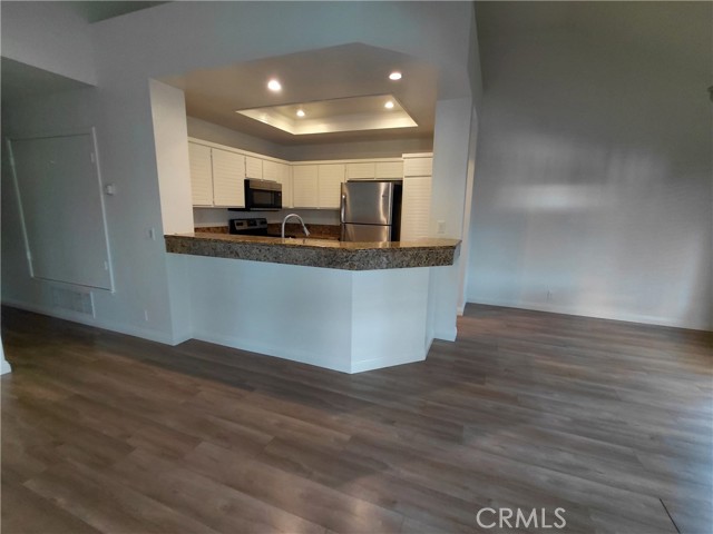 Detail Gallery Image 4 of 9 For 107 Lehigh Aisle, Irvine,  CA 92612 - 2 Beds | 2 Baths