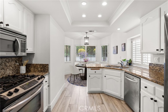 5650 Harvest Way, Yorba Linda CA: https://media.crmls.org/medias/22773274-0571-4e87-afdf-e2c983d02dbf.jpg