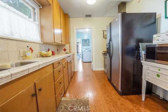 2270 E Orange Grove Boulevard, Pasadena CA: https://media.crmls.org/medias/22782d0a-a967-4865-a3de-dfc26ee40565.jpg