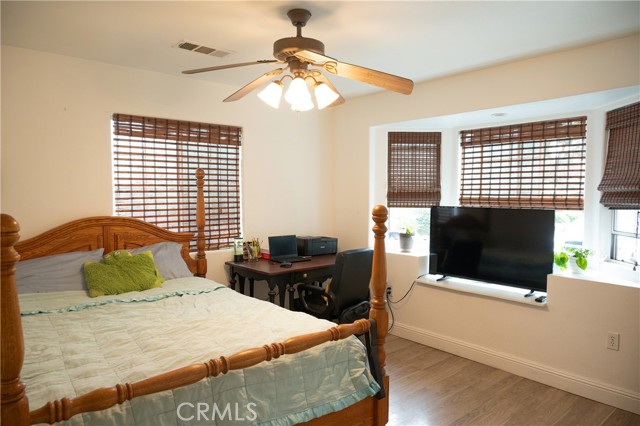 Detail Gallery Image 11 of 13 For 3720 W Bullard Ave, Fresno,  CA 93711 - 3 Beds | 2 Baths