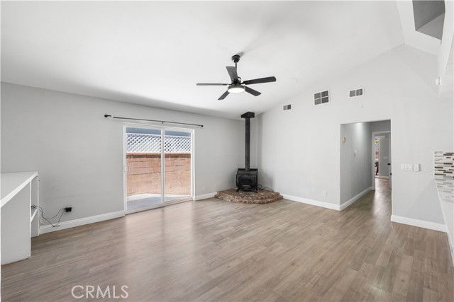 Detail Gallery Image 16 of 30 For 44328 Foxton Ave, Lancaster,  CA 93535 - 4 Beds | 2 Baths