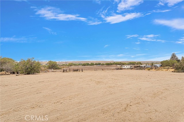 Detail Gallery Image 32 of 68 For 18530 National Trails, Oro Grande,  CA 92368 - 3 Beds | 2 Baths