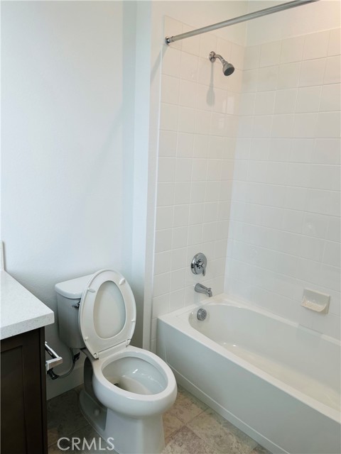 Detail Gallery Image 19 of 21 For 28526 Damson, Saugus,  CA 91350 - 5 Beds | 4 Baths